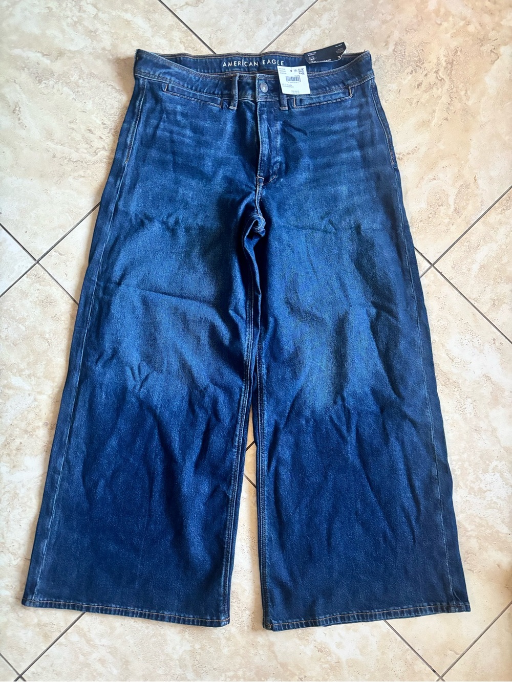 American Eagle Outfitters women’s wide leg Jeans — Deep Indigo Blue size 12 NWT
